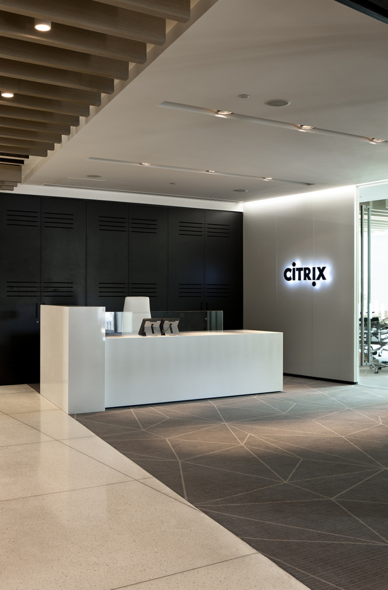 popoffices-02-Citrix-Reception-Portrait.jpg